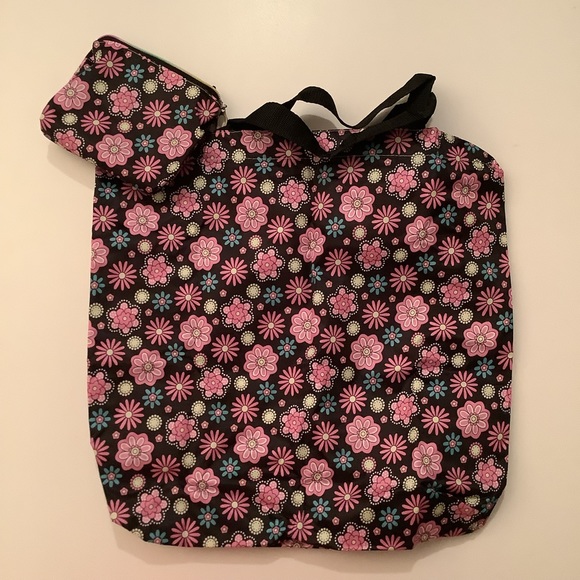 NWOT Reuseable bag - Picture 1 of 8